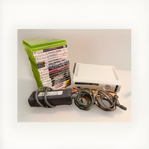 Other - Microsoft XBOX 360 60GBWhiteConsole Game lot